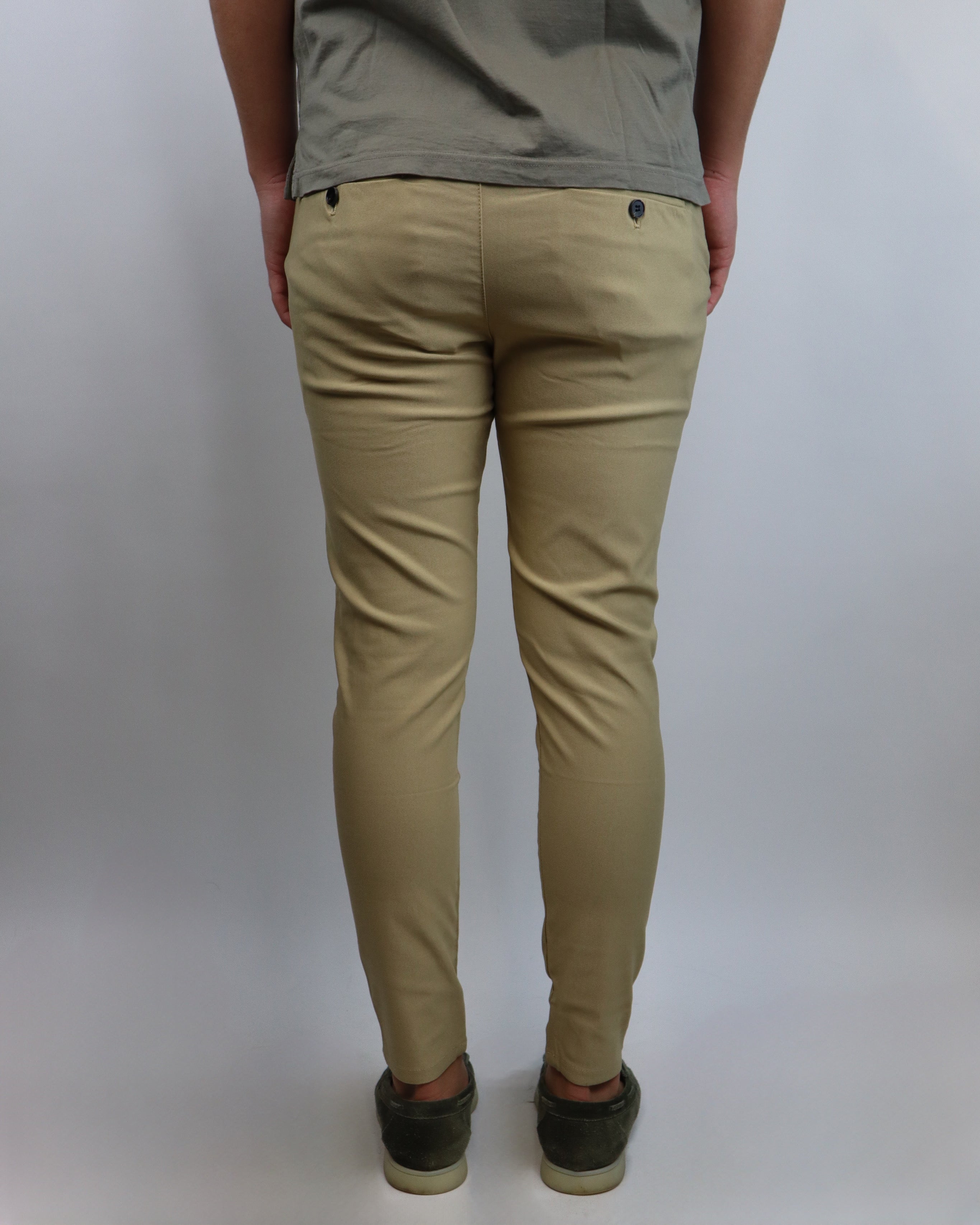 THE JUBILEE PANTALON - ZAND